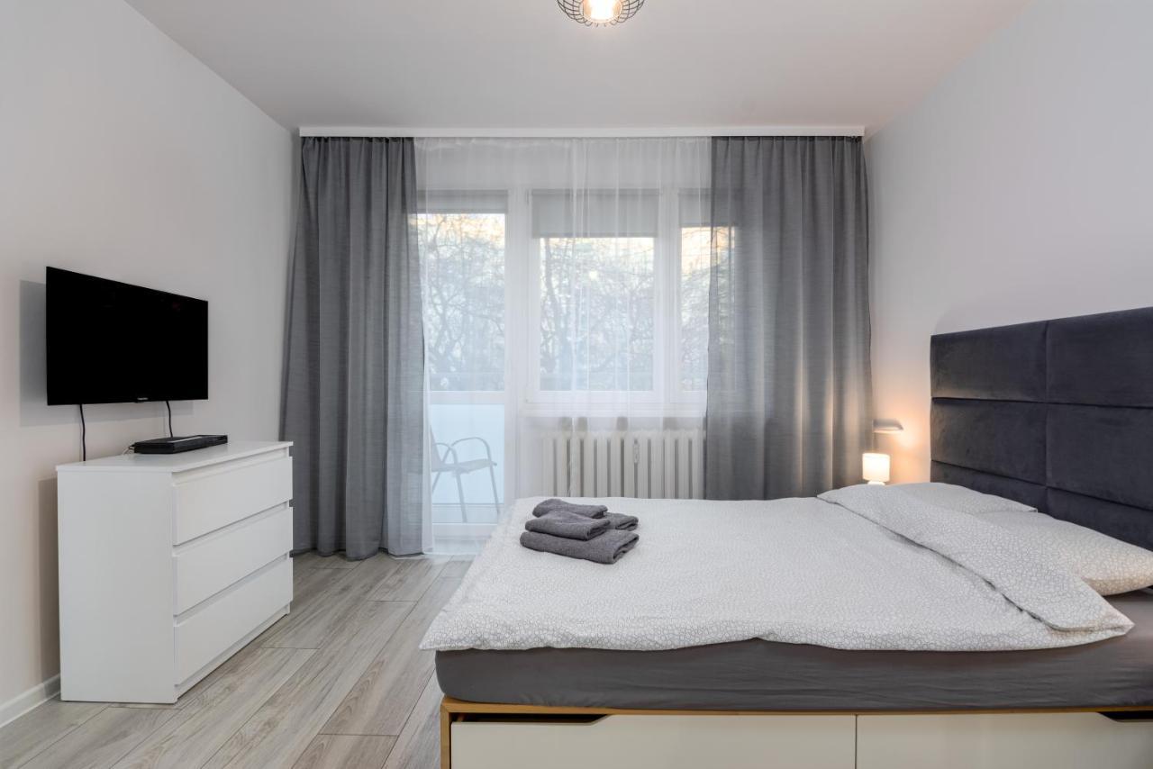 Andersena Modern B - 10 Min Cmkp - 5 Min Metro - 15 Min Center Lägenhet Warszawa Exteriör bild